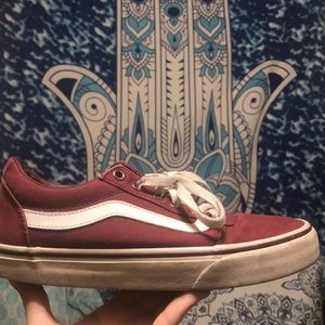 Burgundy Old Skool Vans with matching laces !